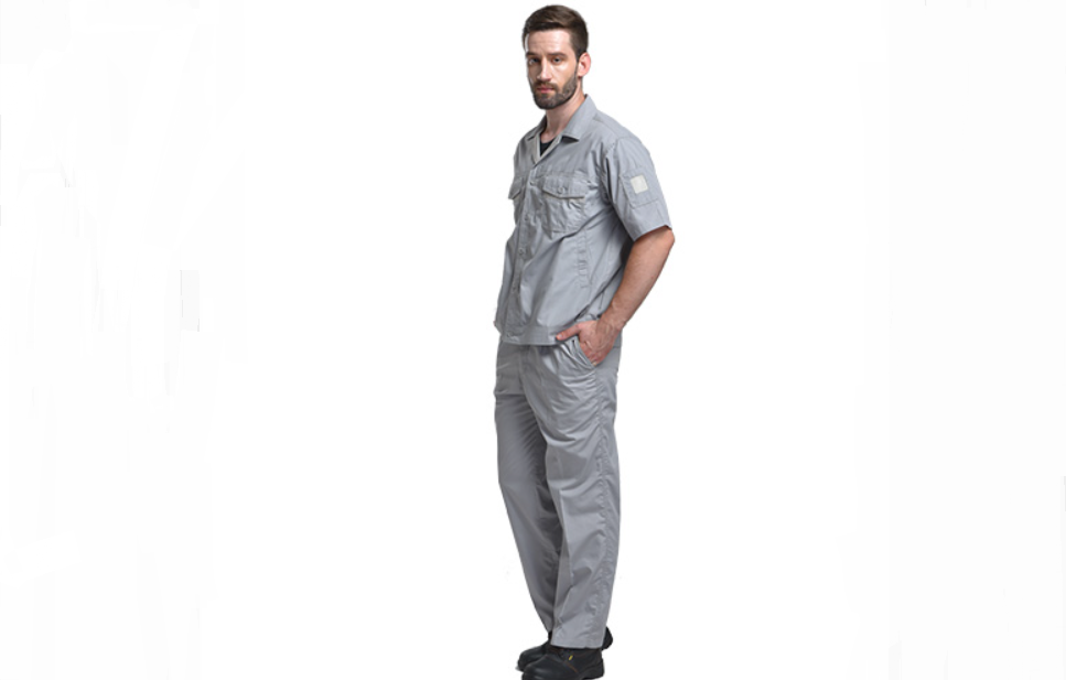 如（rú）何為（wéi）公司選購職業（yè）裝工裝？