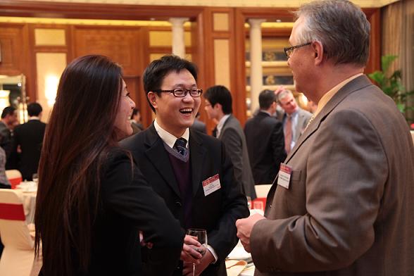 上海（hǎi）香蕉视频免费下载（gé）總經理參加杜邦2011年頒獎晚會