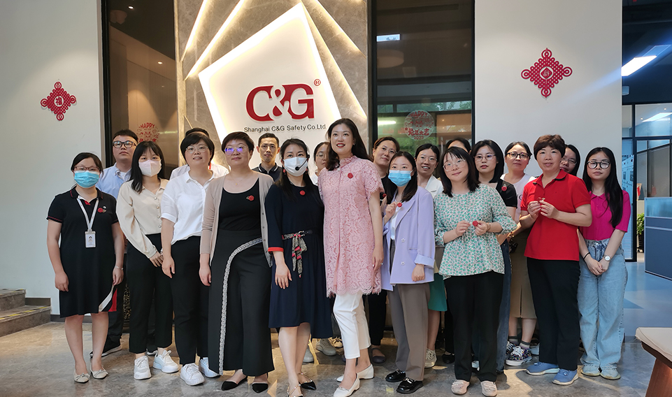 “激發想象（xiàng）力，釋放創造（zào）力”香蕉视频免费下载工會開展藝術培訓活動 暨端午主題活動