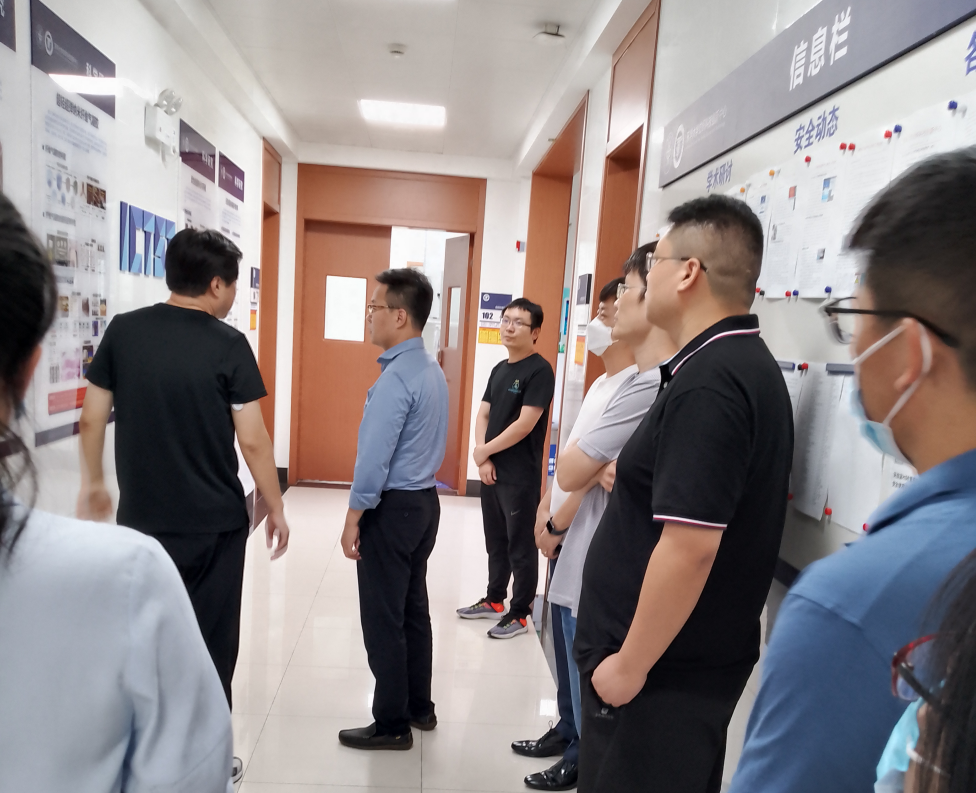 柔/彈陶瓷（cí）超細纖維材料的產業（yè）化關鍵技術及應用（yòng）項目成功鑒定，成果達國際先進水平